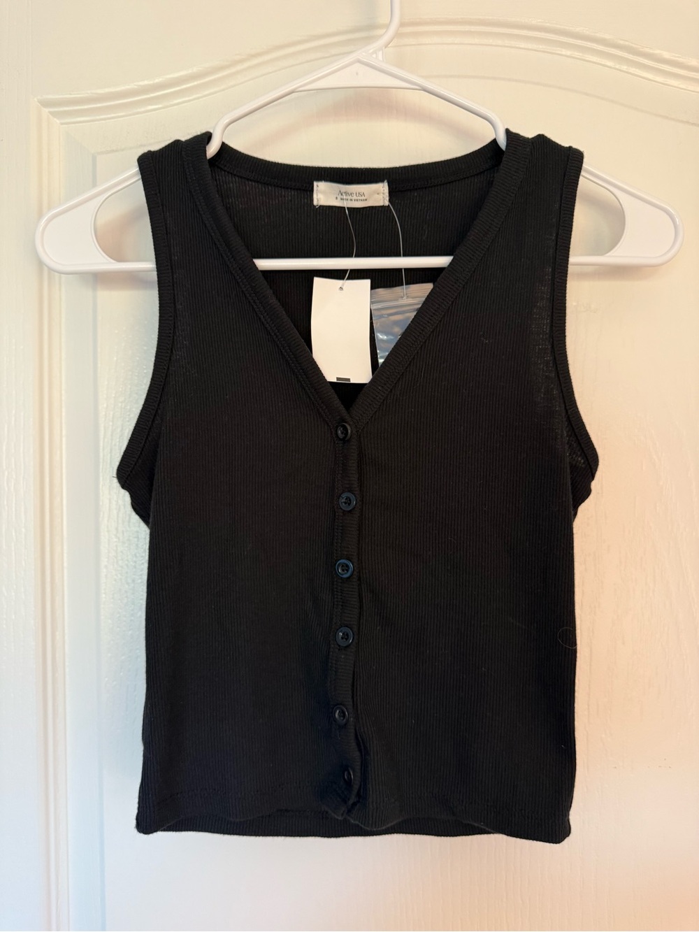 Active USA Black Ribbed V-Neck Button Tank